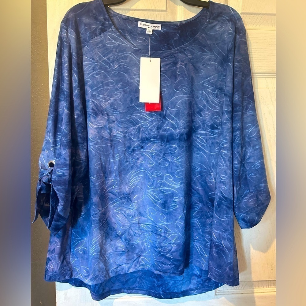 NWT Hudson-Harper Blue Tye-Dye With Embroidered Floral Design.